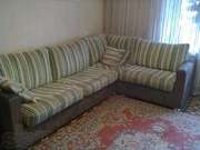 Продам угловой очень яркий диван в стиле хайтек! современный дизайн!